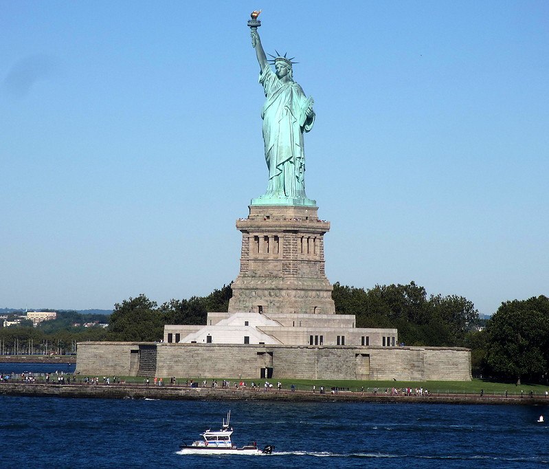 Statue of Liberty Light
Keywords: New York;United States;Hudson