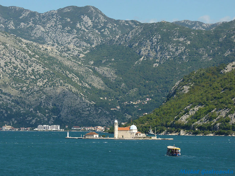 Gospa Ostrvce Light in Kotor Bay
October 2013
Keywords: Kotor bay;Adriatic sea;Montenegro;Tivat;Perast