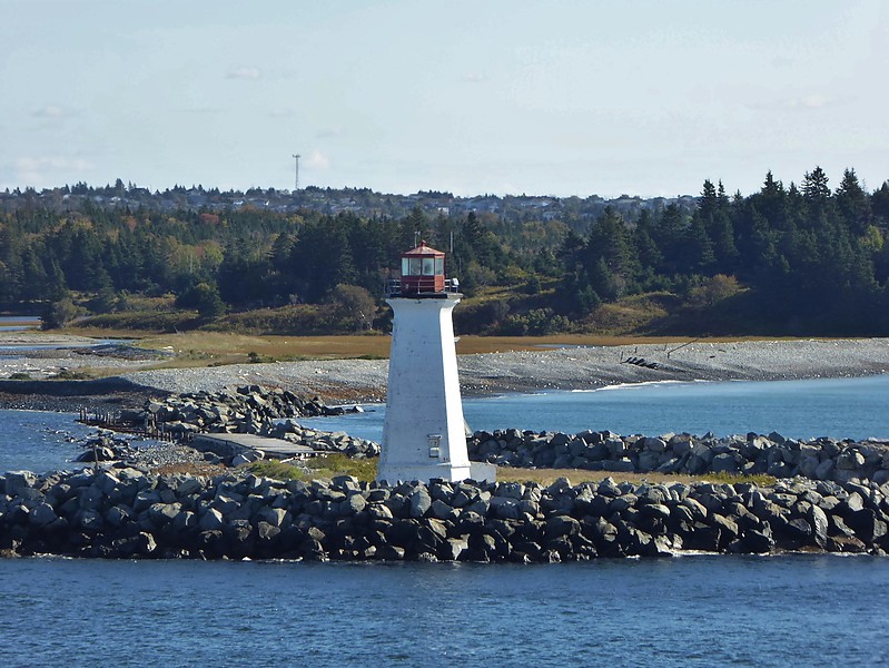 Nova Scotia / Maugher's Beach lighthouse
Keywords: Canada;Nova Scotia;Atlantic ocean;Halifax Harbour