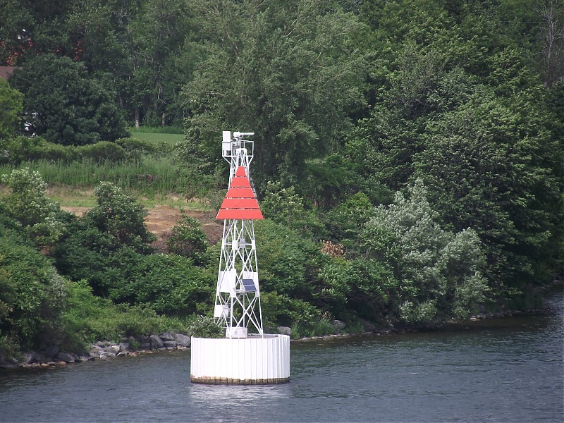 Ontario / Cornwall Island No 10 Dir Light
Posted on behalf of mitko
Keywords: Canada;Saint Lawrence River;Ontario