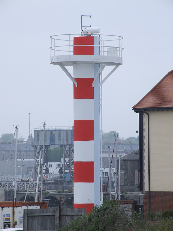 Plymouth / Millbay Pier Light
Keywords: Plymouth;United Kingdom;England;English channel