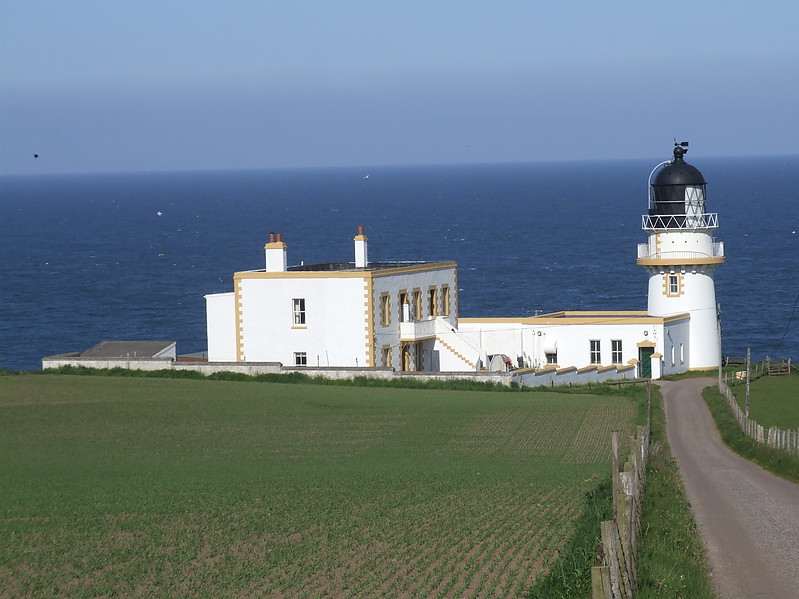 Todhead Point Lighthouse
Keywords: Aberdeen;Scotland;United Kingdom;North sea