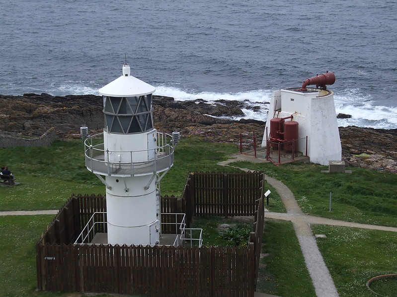 Kinnaird Head new lighthouse and fog signal
Keywords: Fraserburgh;Scotland;United Kingdom;Siren