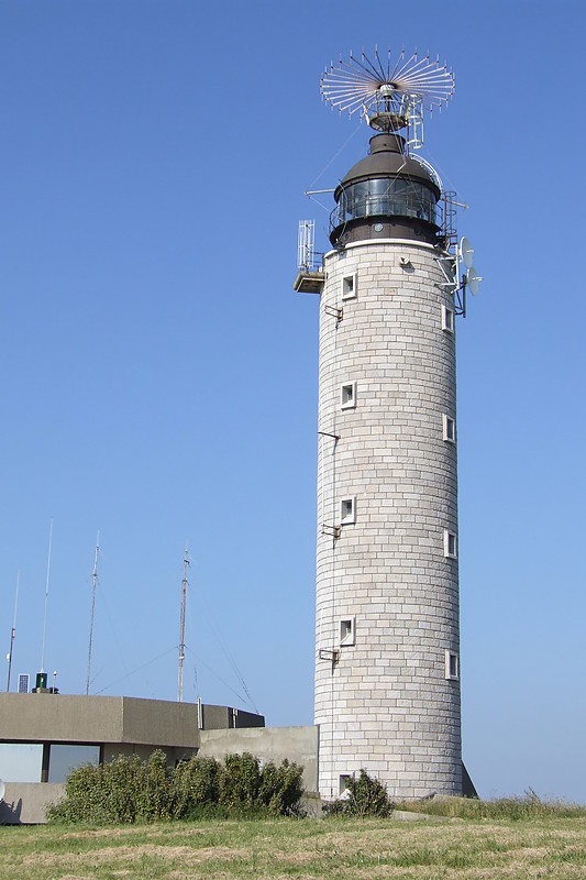 Cap Gris Nez Lighthouse
Keywords: Pas de Calais;Griz-Nez;English channel;France;Vessel Traffic Service;MRCC