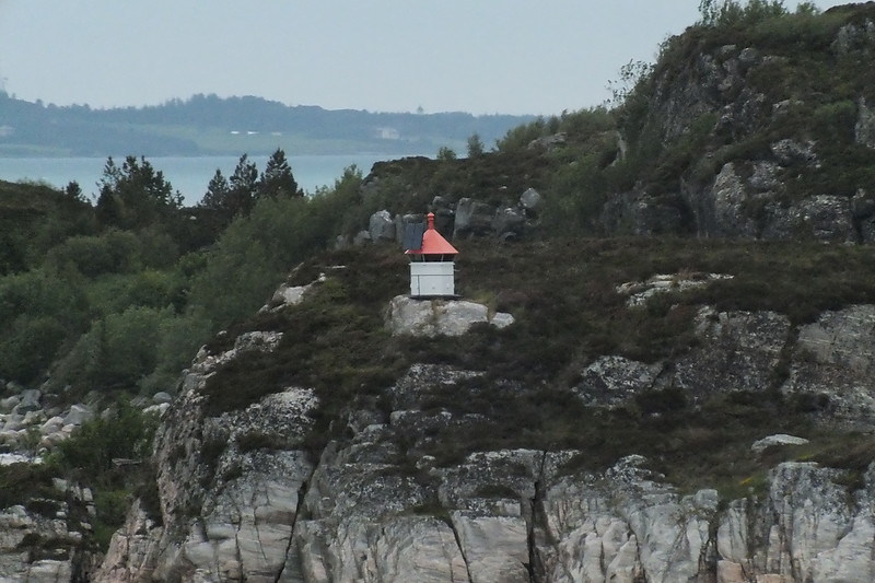 Dronenholmen light
Keywords: Midtfjord;Molde;Norway;Norwegian sea