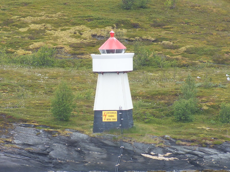 Rystraumen lighthouse
Keywords: Straumsfjord;Tromso;Norway;Norwegian sea