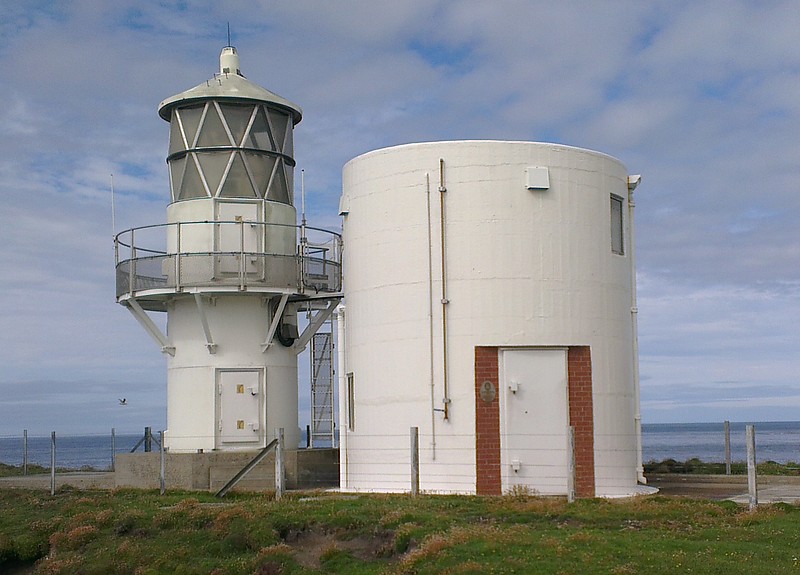 Orkney islands / Tor Ness lighthouse
White Fiberglass Tower, Owned and Maintained by the Northern Lighthouse Board
Keywords: Orkney islands;Scotland;United Kingdom;Pentland Firth