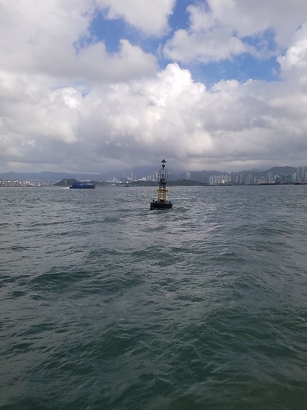 Hong Kong / Green Island buoy
Keywords: Buoy