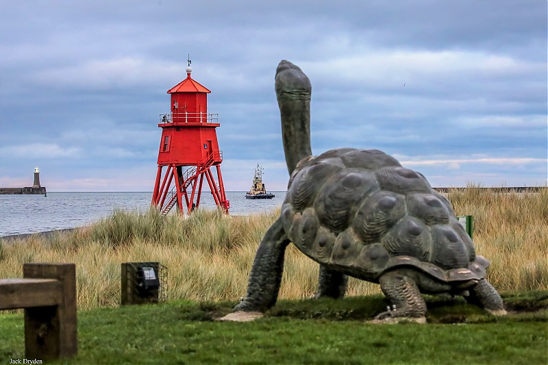 Herd Groyne Lighthouse
Keywords: England;Tyne;North sea;United Kingdom