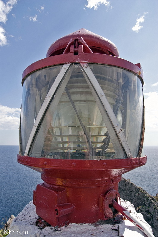 Vladivostok / Mys Gamova lighthouse - reserve light
AKA Cape Gamov
Source: [url=http://kfss.ru/]KFSS[/url]
Keywords: Vladivostok;Russia;Far East;Peter the Great Gulf;Sea of Japan;Lamp