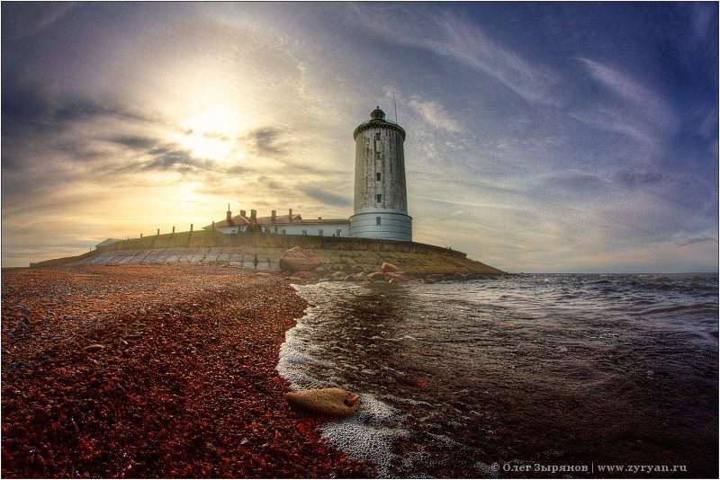 Gulf of Finland / Tolbukhin lighthouse - HDR 
Author [url=https://fotki.yandex.ru/users/naitero/album/196257/]Oleg Zyryanov[/url]
Keywords: Gulf of Finland;Russia;Kronshtadt