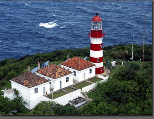 Ihla do Arvoredo lighthouse
Source of the photo: [url=http://faroisbrasileiros.com.br/]Farois Brasileiros[/url]
Keywords: Brazil;Atlantic ocean
