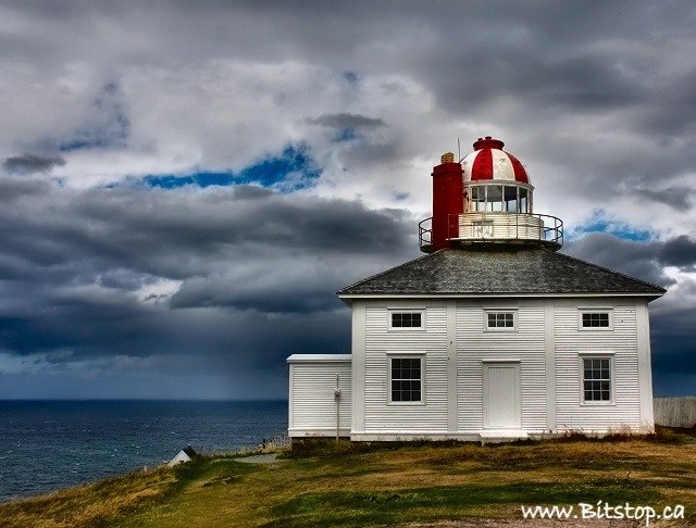 Newfoundland / Cape Spear Lighthouse (old)
Source: [url=http://bitstop.squarespace.com]Bit Stop[/url]
Keywords: Newfoundland;Saint Johns;Atlantic ocean;Canada