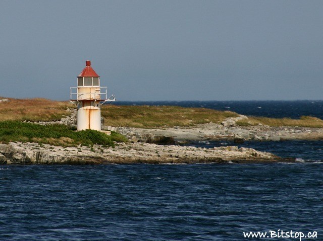 Newfoundland / Manuel Island lighthouse
Source: [url=http://bitstop.squarespace.com]Bit Stop[/url]
Keywords: Newfoundland;Canada;Catalina;Atlantic ocean