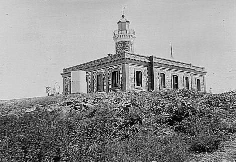 Isla Culebrita Lighthouse
Photo from [url=http://www.uscg.mil/history/weblighthouses/USCGLightList.asp]US Coast Guard site[/url]
Keywords: Puerto Rico;Caribbean sea;Historic