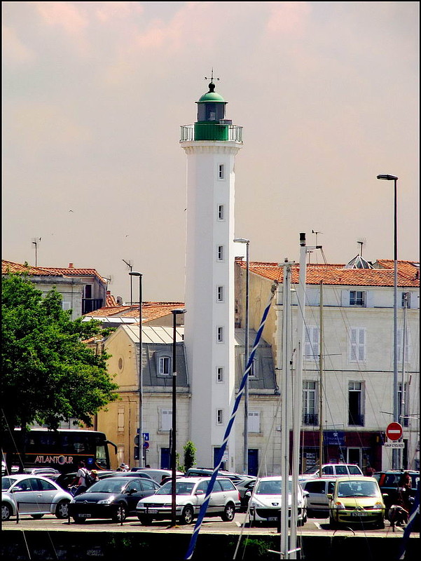 La Rochelle port rear lighthouse
Author of the photo [url=http://avc.flamber.ru/photos/]AVC[/url]([url=http://avc-avc.livejournal.com/]blog[/url])
Keywords: Charente-Maritime;La Rochelle;Bay of Biscay;France
