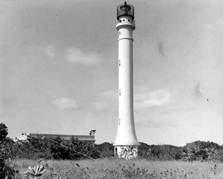 Navassa Island Lighthouse
Photo from [url=http://www.uscg.mil/history/weblighthouses/USCGLightList.asp]US Coast Guard site[/url]
Keywords: United States;Navassa Island;Caribbean sea;Historic