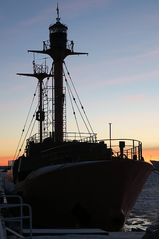 Irbenskij lightship - sunset photo
On reconstruction in Kronshtadt
Now in Kaliningrad Maritime Museum
Author of the photo: [url=http://fotki.yandex.ru/users/winterland4/]Vyuga[/url]
Keywords: Lightship;Gulf of Finland;Russia;Sunset