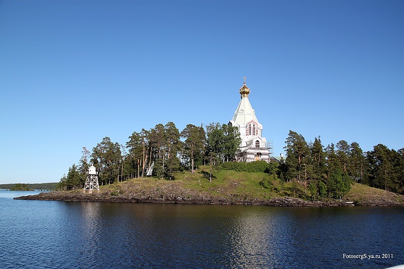 Ladoga lake / Valaam /  Nikol'skiy range lights
Rear range seen in the bushes just right to front
Author of the photo: [url=http://fotki.yandex.ru/users/fotosergs/]FotosergS[/url]

Keywords: Ladoga lake;Valaam;Russia
