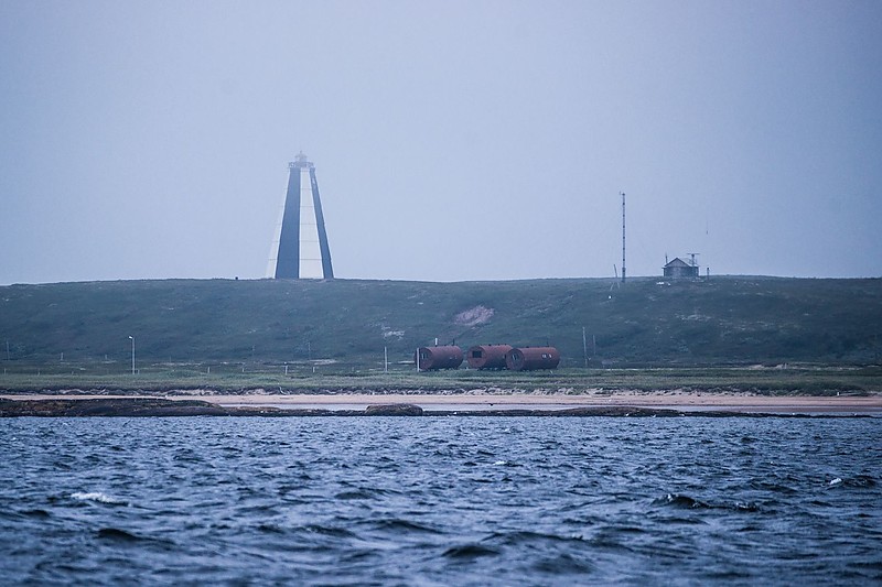 White sea / Nikodimskiy lighthouse
Author of the photo: [url=http://fotki.yandex.ru/users/alexey-vukolov/]Alexey Vukolov[/url]
Keywords: White sea;Russia;Kola peninsula