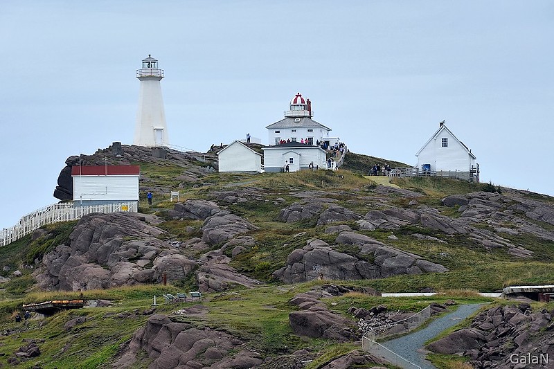 Newfoundland / Cape Spear Lighthouses - New (left) and old (in the center of the picture)
Keywords: Newfoundland;Saint Johns;Atlantic ocean;Canada