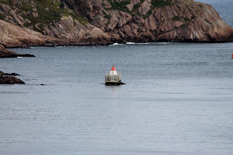 Newfoundland / St.Johns / Narrows straiit / Chain Rock light
Author of the photo: [url=https://www.flickr.com/photos/bobindrums/]Robert English[/url]
Keywords: Newfoundland;Saint Johns;Atlantic ocean;Offshore