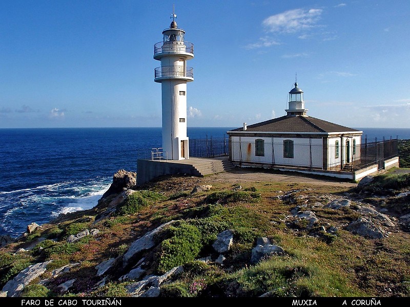 Galicia / Cabo Tourinan lighthouses (new - left; old - right)
AKA Cabo Torinana 
Author of the photo: [url=https://www.flickr.com/photos/69793877@N07/]jburzuri[/url]

Keywords: Galicia;Spain;Atlantic ocean