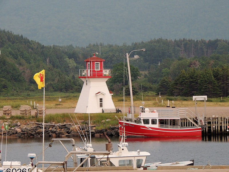 Nova Scotia / Pleasant Bay lighthouse
Keywords: Nova Scotia;Canada;Gulf of Saint Lawrence