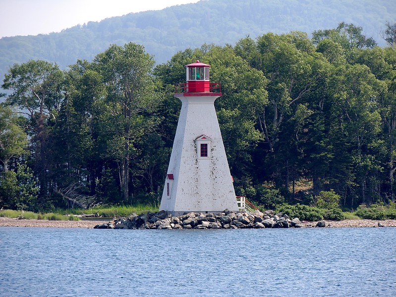 Nova Scotia / Kidston Island East Lighthouse
Author of the photo: [url=https://www.flickr.com/photos/bobindrums/]Robert English[/url]
Keywords: Nova Scotia;Canada;Baddeck