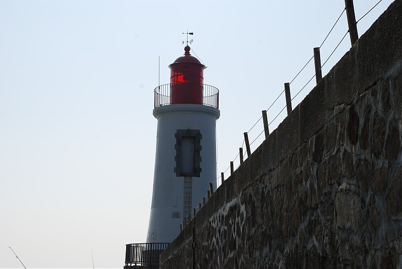 Les Sables d'Olonne / Jetée Saint Nicolas Head lighthouse
Keywords: France;Bay of Biscay;Pays de la Loire;Les Sables d Ollone