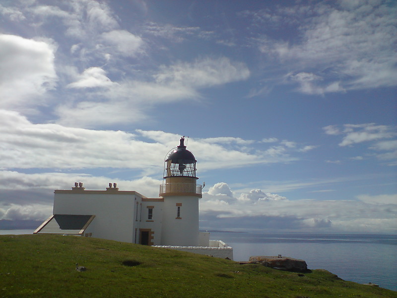 Sutherland / Stoer Head lighthouse
Author of the photo: [url=http://www.panoramio.com/user/2137087]Harry Shave[/url]
Keywords: Sutherland;Scotland;United Kingdom;Atlantic ocean;North Minch