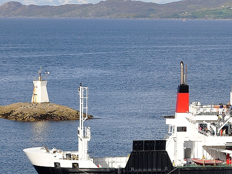 Mallaig / Sgeir Dhearg lighthouse
Permission granted by [url=http://forum.shipspotting.com/index.php?action=profile;u=23213]Robbie Shaw[/url]
[url=http://www.shipspotting.com/gallery/photo.php?lid=1382979]Original photo[/url]
Keywords: Mallaig;Scotland;United Kingdom;Sound of Sleat