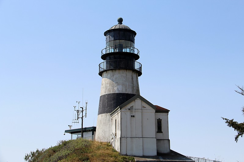 Washington / Cape Disappointment lighthouse
Author of the photo: [url=http://www.flickr.com/photos/21953562@N07/]C. Hanchey[/url]
Keywords: Washington;Pacific ocean;United States