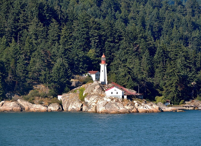 Vancouver / Point Atkinson lighthouse
Author of the photo: [url=https://www.flickr.com/photos/bobindrums/]Robert English[/url]

Keywords: Vancouver;British Columbia;Canada