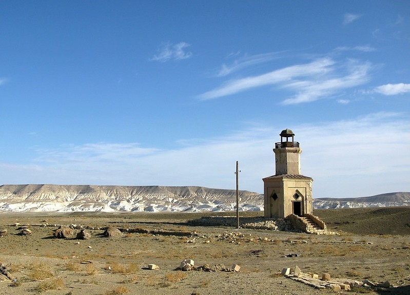 Mangyshlak Peninsula / Faux lighthouse
Constructed as decorations for the movie "Waiting for the sea".  Movie is about disappearing Aral Sea. In fact this is Caspian area and this place quite far away from sea coast 
Photo made by [url=http://kibungo.livejournal.com/]kibungo[/url]
Keywords: Caspian sea;Mangyshlak;Kazakhstan