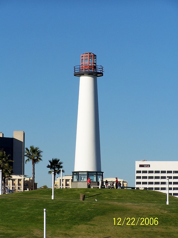 California / Los Angeles / Long Beach Harbour Lighthouse
Author of the photo: [url=https://www.flickr.com/photos/bobindrums/]Robert English[/url]
Keywords: California;United states;Pacific ocean;Los Angeles