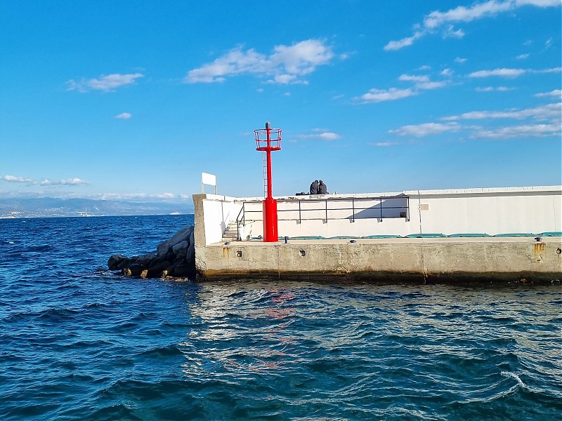 Opatija Marina Breakwater light
Keywords: Croatia;Adriatic sea