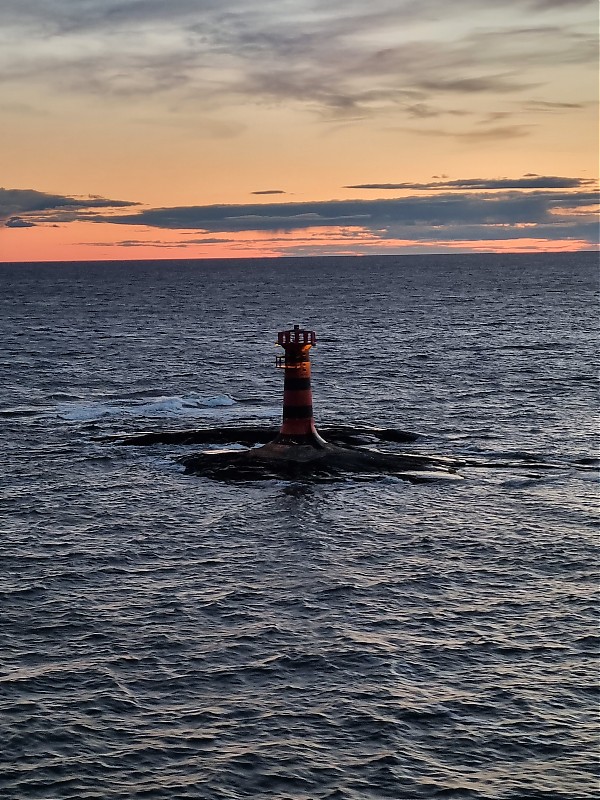 Äland Archipelago / Approach Mariehamn / Marhällan Lighthouse (2)
Keywords: Gulf of Bothnia;Finland;Aland islands;Mariehamn;Sunset