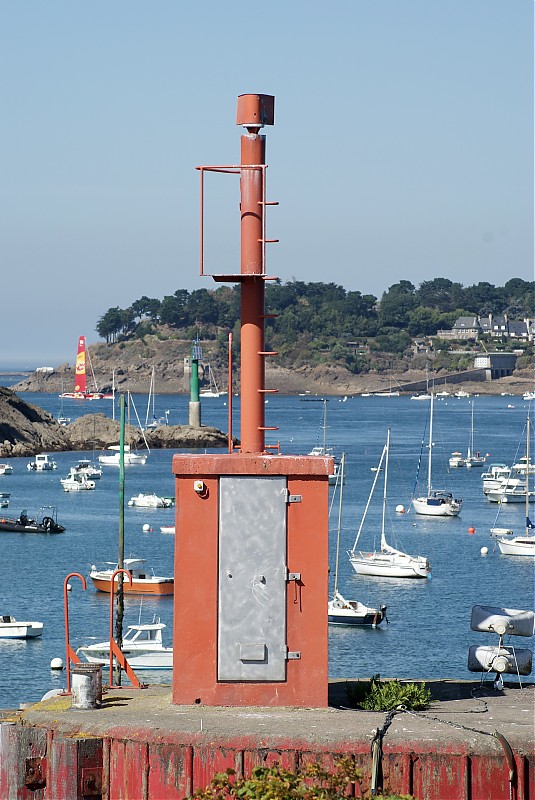 SAINT-MALO - La Rance - Tidal Barrage - NE light
Keywords: Brittany;Saint Malo;France;English channel