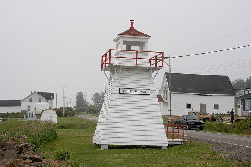 Nova Scotia / Port George Lighthouse
Photo source:[url=http://lighthousesrus.org/index.htm]www.lighthousesRus.org[/url]
Keywords: Nova Scotia;Canada;Bay of Fundy
