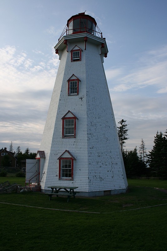 Prince Edward Island / Panmure Head lighthouse 
Author of the photo: [url=http://www.flickr.com/photos/21953562@N07/]C. Hanchey[/url]
Keywords: Prince Edward Island;Canada;Panmure island;Cardigan bay