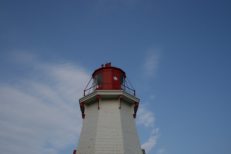 Prince Edward Island / Panmure Head lighthouse - lantern
Author of the photo: [url=http://www.flickr.com/photos/21953562@N07/]C. Hanchey[/url]
Keywords: Prince Edward Island;Canada;Panmure island;Cardigan bay;Lantern