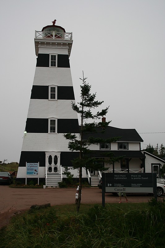 Prince Edward Island / West Point lighthouse
Author of the photo: [url=http://www.flickr.com/photos/21953562@N07/]C. Hanchey[/url]
Keywords: Prince Edward Island;Canada;Gulf of Saint Lawrence