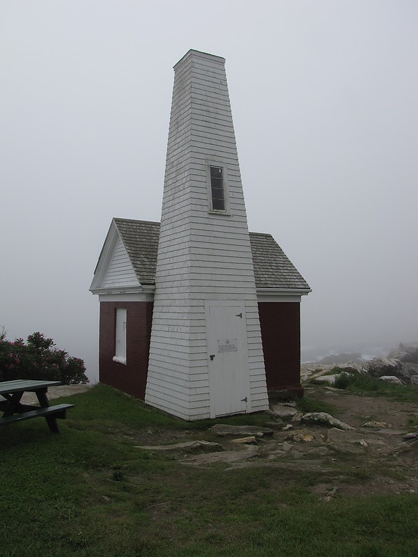 Maine / Pemaquid Point lighthouse - fog bell
Author of the photo: [url=https://www.flickr.com/photos/bobindrums/]Robert English[/url]

Keywords: Maine;Atlantic ocean;Pemaquid;United states;Siren