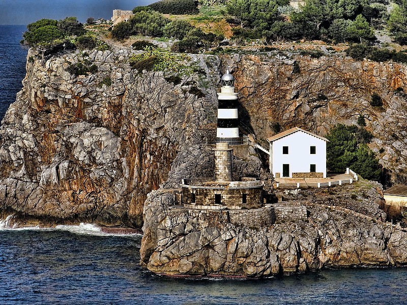 Mallorca / Port de Soller / Sa Creu lighthouse
Author of the photo: [url=https://www.flickr.com/photos/69793877@N07/]jburzuri[/url]

Keywords: Spain;Palma de Mallorca;Port de Soller;Mediterranean sea
