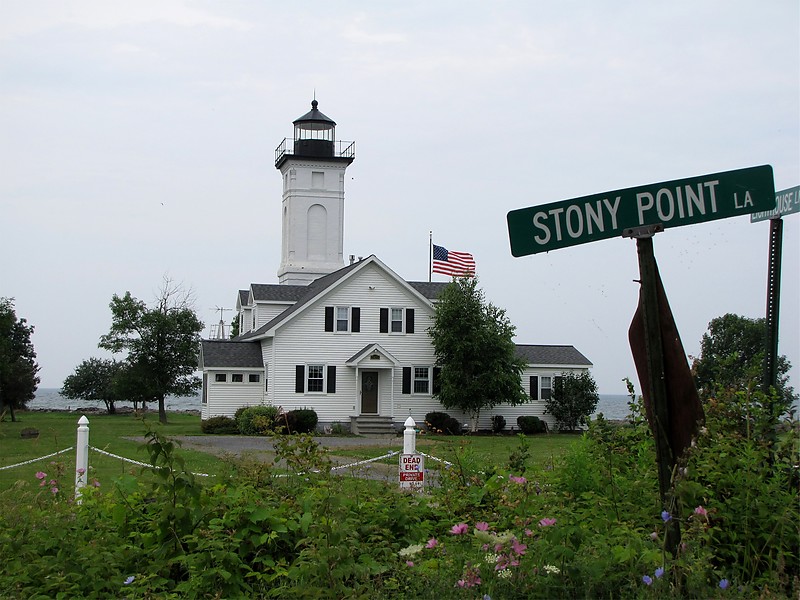 New York / Henderson / Stony Point lighthouse
Author of the photo: [url=https://www.flickr.com/photos/bobindrums/]Robert English[/url]
Keywords: Henderson;Lake Ontario;New York;United States