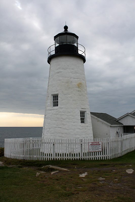 Maine / Pemaquid Point lighthouse
Author of the photo: [url=http://www.flickr.com/photos/21953562@N07/]C. Hanchey[/url]
Keywords: Maine;Atlantic ocean;Pemaquid;United states