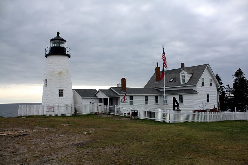 Maine / Pemaquid Point lighthouse
Author of the photo: [url=http://www.flickr.com/photos/21953562@N07/]C. Hanchey[/url]
Keywords: Maine;Atlantic ocean;Pemaquid;United states