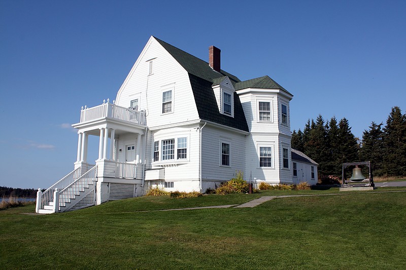 Maine /  Marshall Point lighthouse - keepers house
Author of the photo: [url=http://www.flickr.com/photos/21953562@N07/]C. Hanchey[/url]
Keywords: Maine;United States;Atlantic ocean