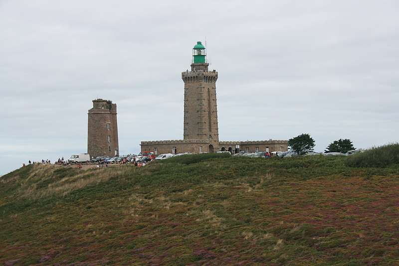 Brittany / Cap Frehel lighthouse
The old, ruined tower was built by Vauban in 1650.
The new one reconstructed in 1950 (higher).
Author of the photo: [url=https://www.flickr.com/photos/gauviroo/]Roberto Gauvin[/url]
Keywords: France;English Channel;Brittany